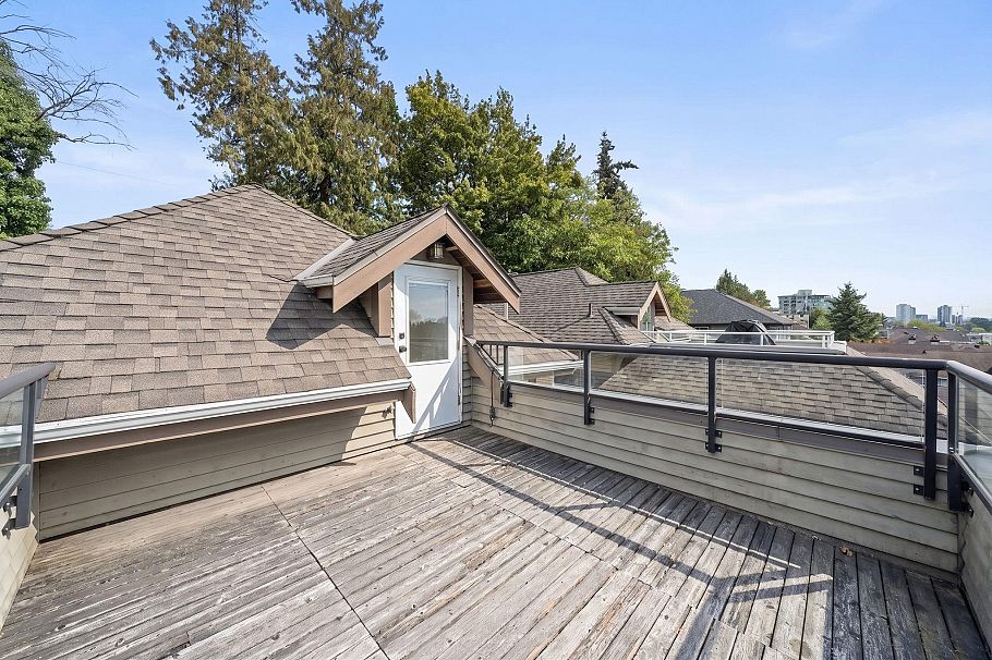 2408 SE Marine Drive Vancouver, BC - 39