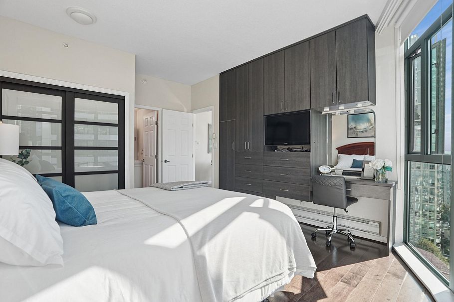 1306 1383 Howe Street Vancouver, BC - 10