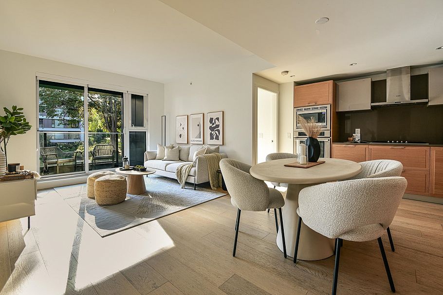 302 7128 Adera Street Vancouver, BC - 1