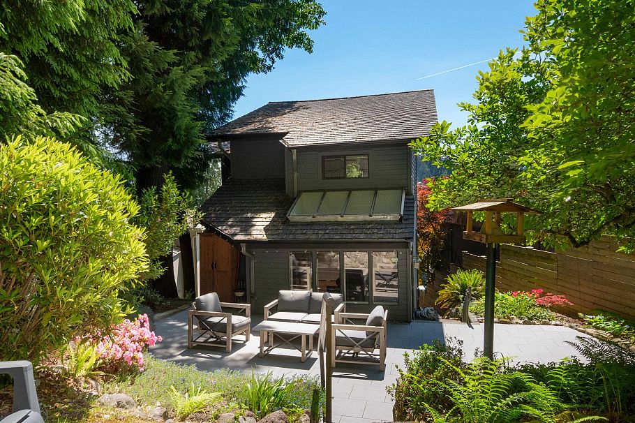 2643 Panorama Drive North Vancouver, BC - 34