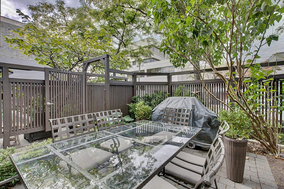 1360 W 8th Avenue Vancouver, BC - 30