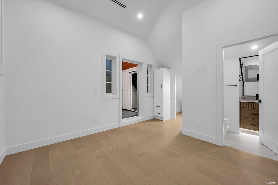 2 5150 Spencer Street Vancouver, BC - 23