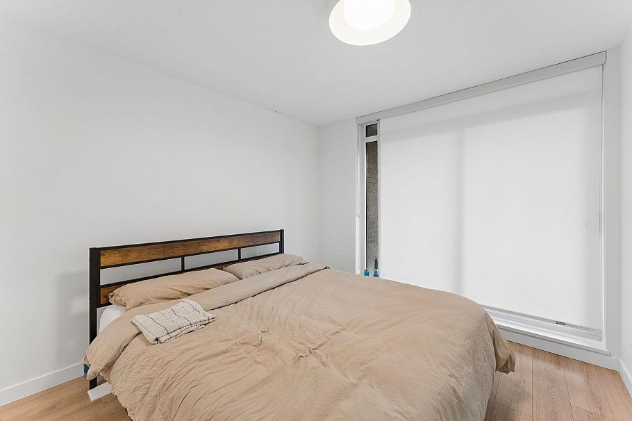 305 1500 Fern Street North Vancouver, BC - 14