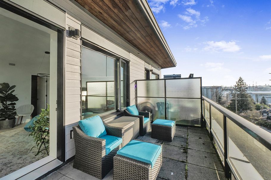 11 528 E 2nd Street North Vancouver, BC - 30