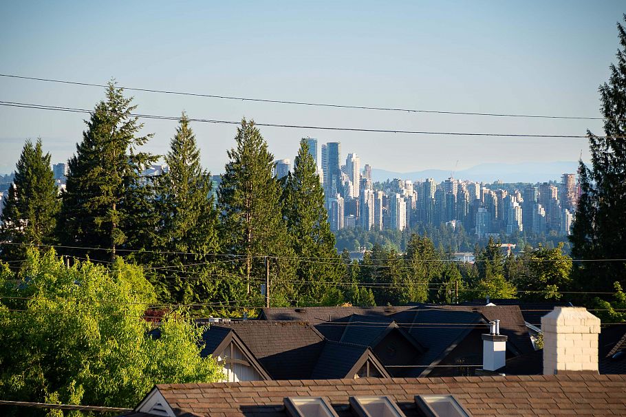 908 Beaconsfield Road North Vancouver, BC - 39