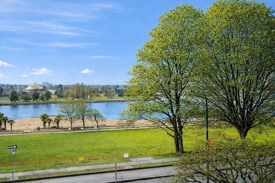 304 1233 Beach Avenue Vancouver, BC - 8
