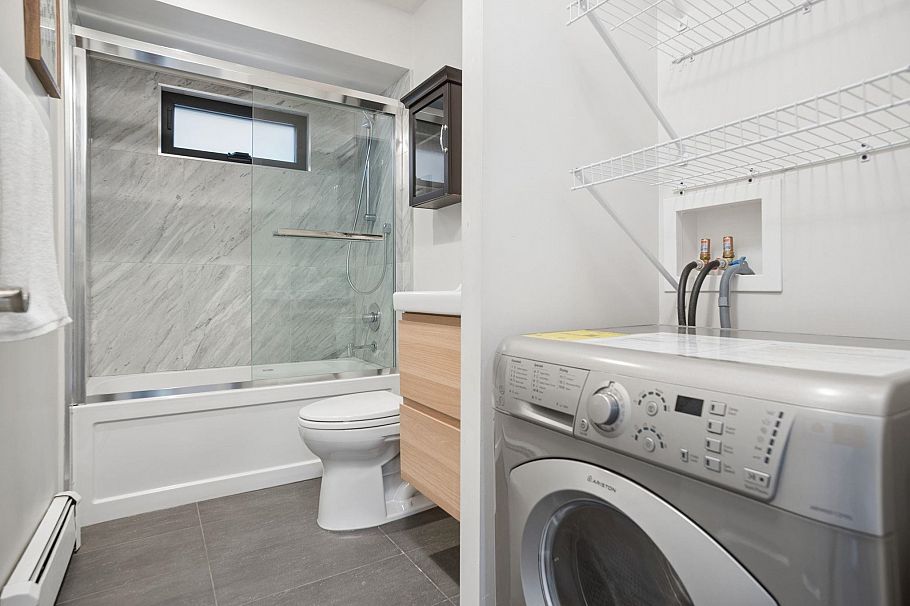 76 E 46th Avenue Vancouver, BC - 32