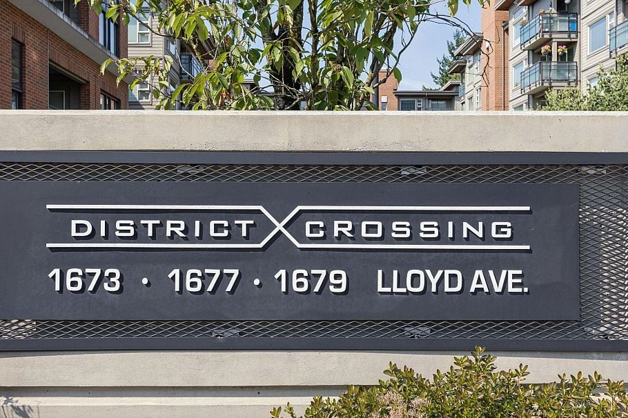 506 1679 Lloyd Avenue North Vancouver, BC - 1
