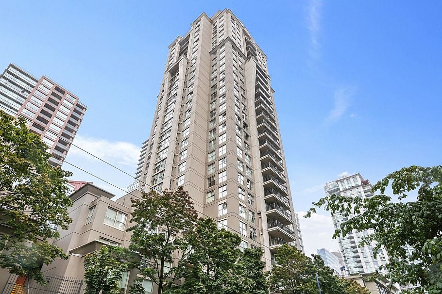 504 969 Richards Street Vancouver, BC - 1