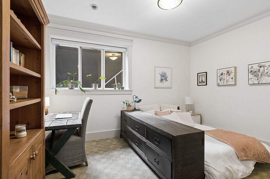 4176 Virginia Crescent North Vancouver, BC - 28