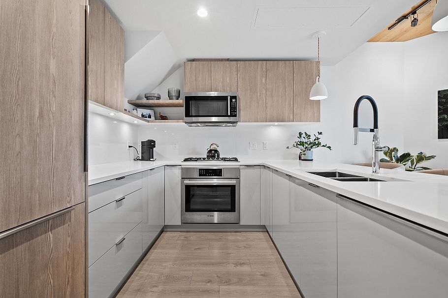 614 108 E 8th Street North Vancouver, BC - 7