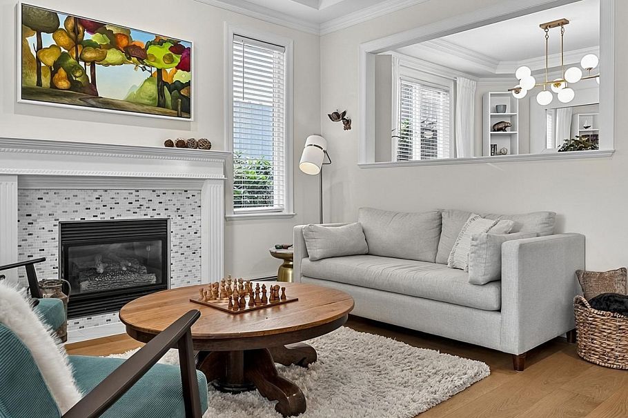 1074 Kilmer Road North Vancouver, BC - 3