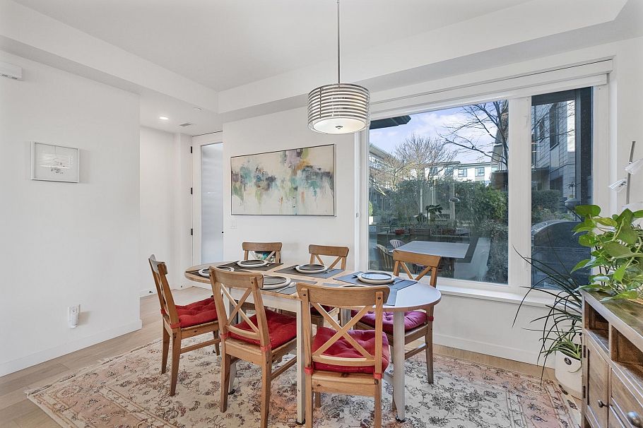 11 528 E 2nd Street North Vancouver, BC - 12