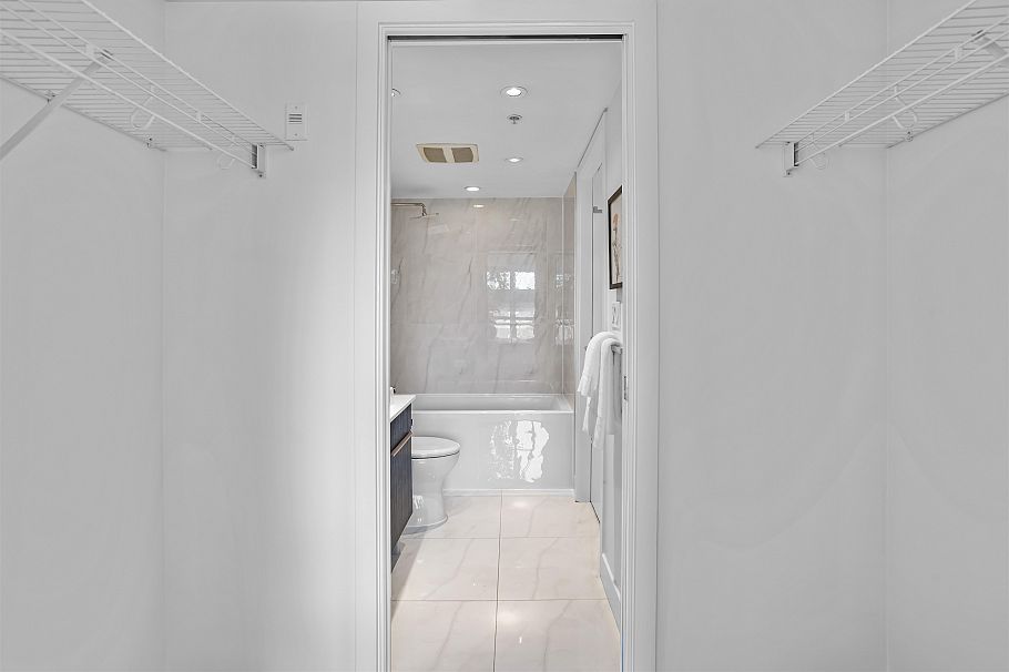 211 1588 E Hastings Street Vancouver, BC - 16