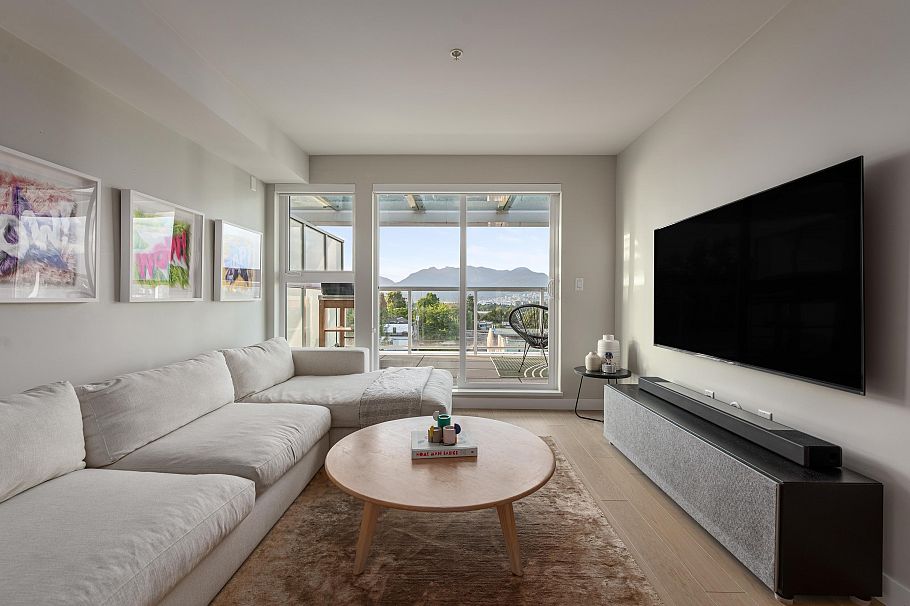 406 2508 Fraser Street Vancouver, BC - 3