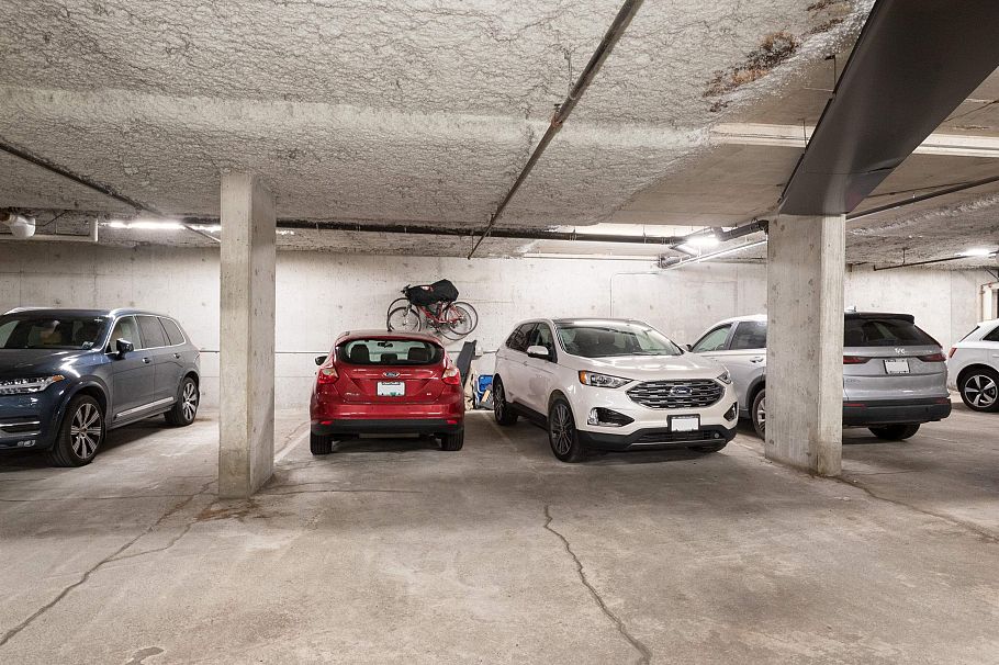 706 1500 Ostler Court North Vancouver, BC - 34