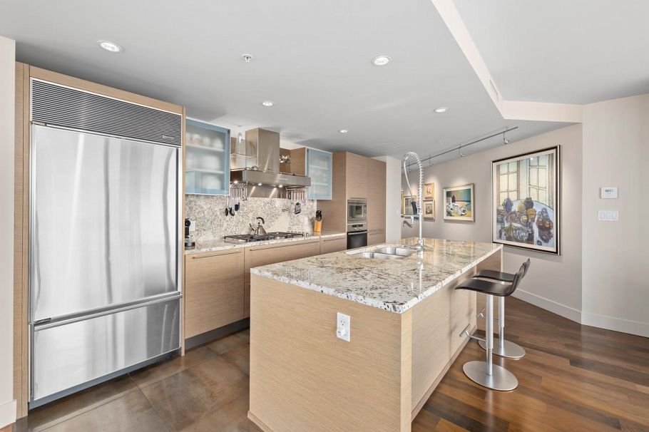 3302 1111 Alberni Street Vancouver, BC - 9