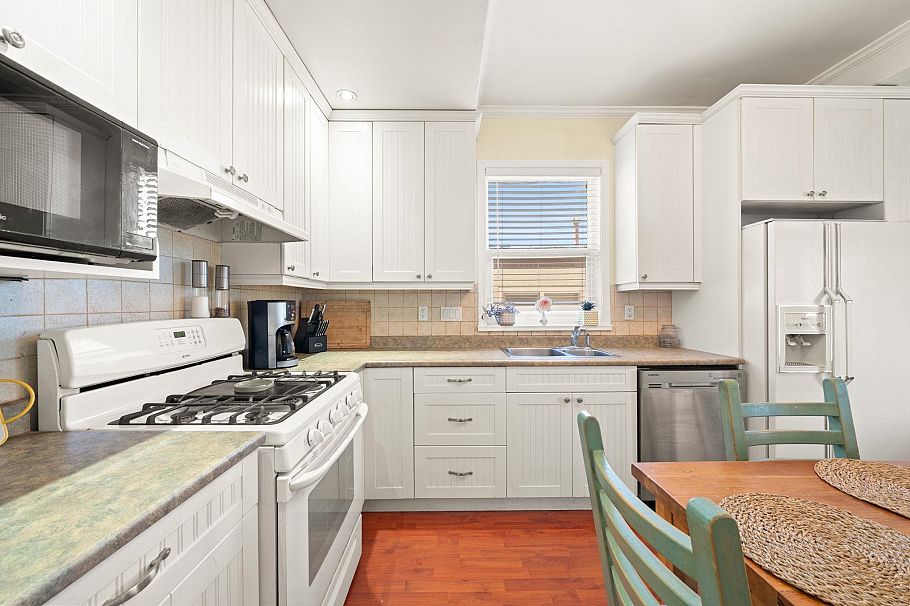 5743 St. Margarets Street Vancouver, BC - 9