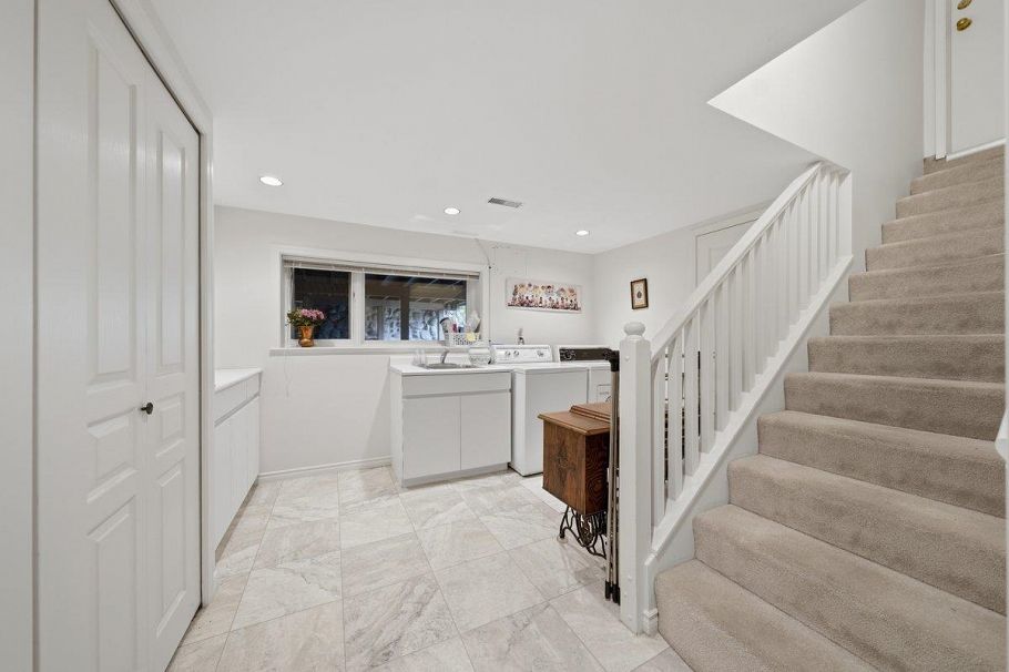 3250 Delbrook Avenue North Vancouver, BC - 27