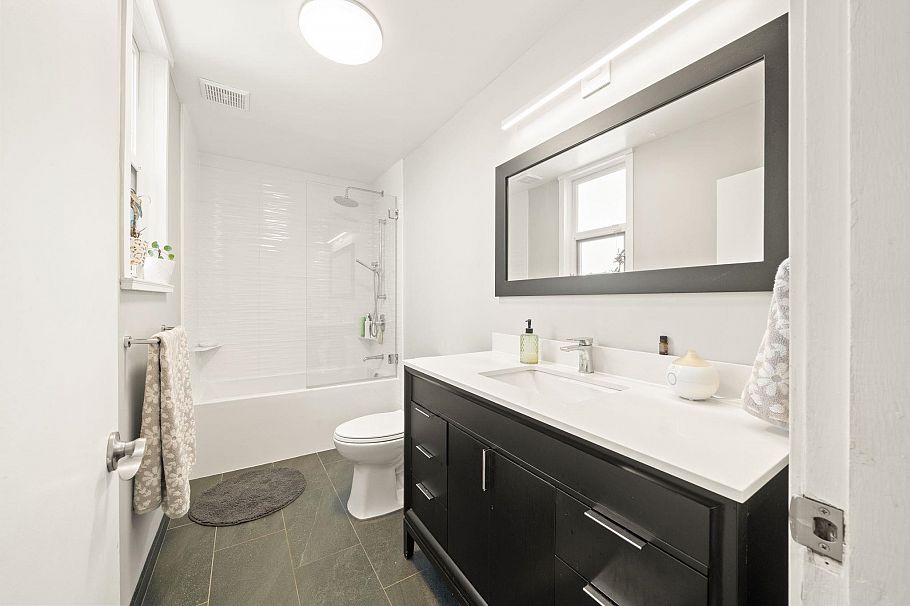 5743 St. Margarets Street Vancouver, BC - 12
