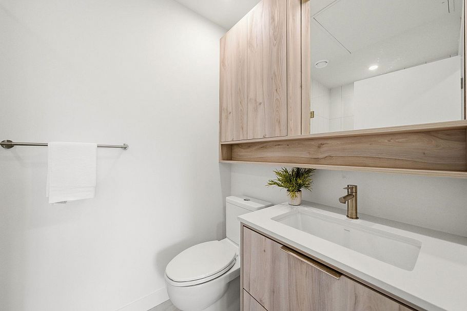 513 3596 Malsum Drive North Vancouver, BC - 16