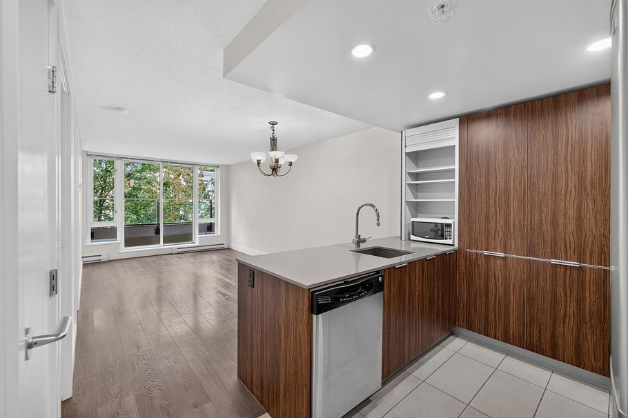 410 1088 Richards Street Vancouver, BC - 6