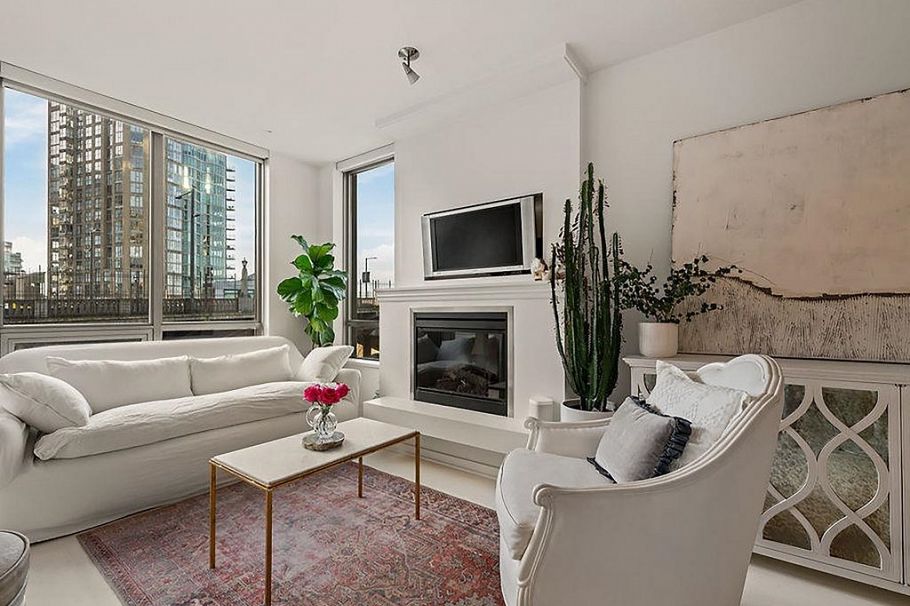 601 1005 Beach Avenue Vancouver, BC - 9