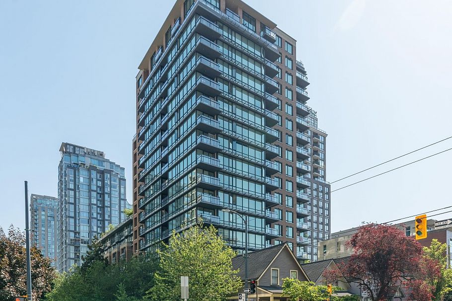 606 1088 Richards Street Vancouver, BC - 1