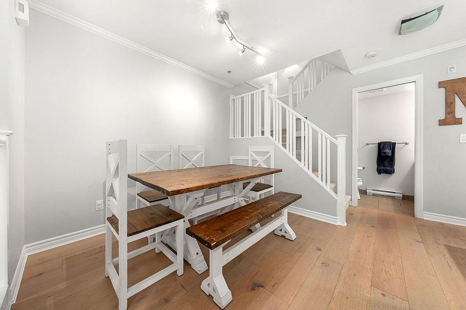 6 1073 Lynn Valley Road North Vancouver, BC - 13