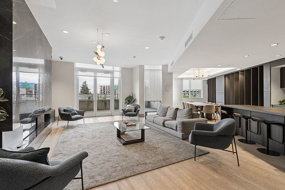 305 1500 Fern Street North Vancouver, BC - 21