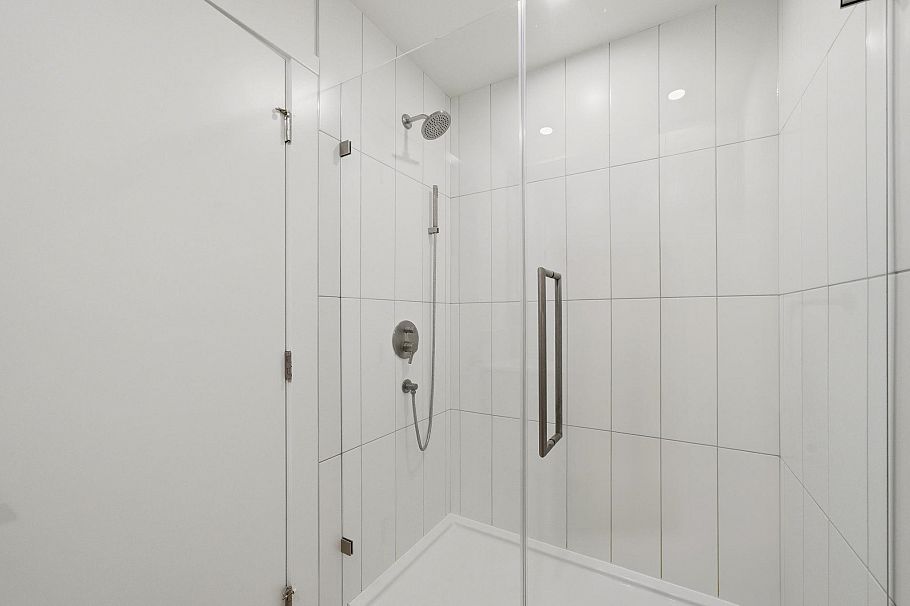 513 3596 Malsum Drive North Vancouver, BC - 15