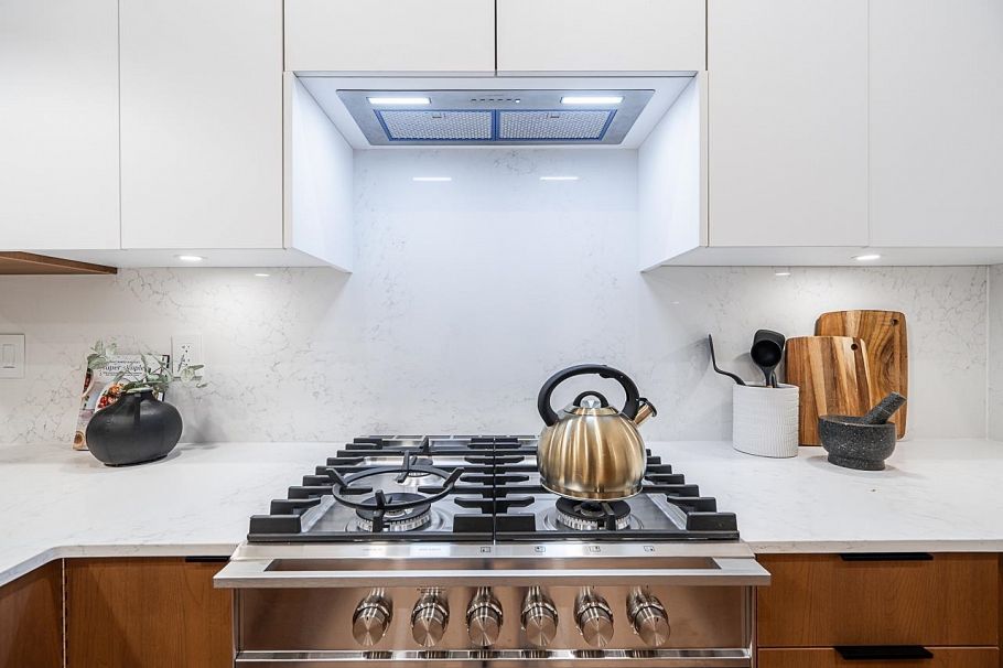 3 3638 Normandy Drive Vancouver, BC - 9