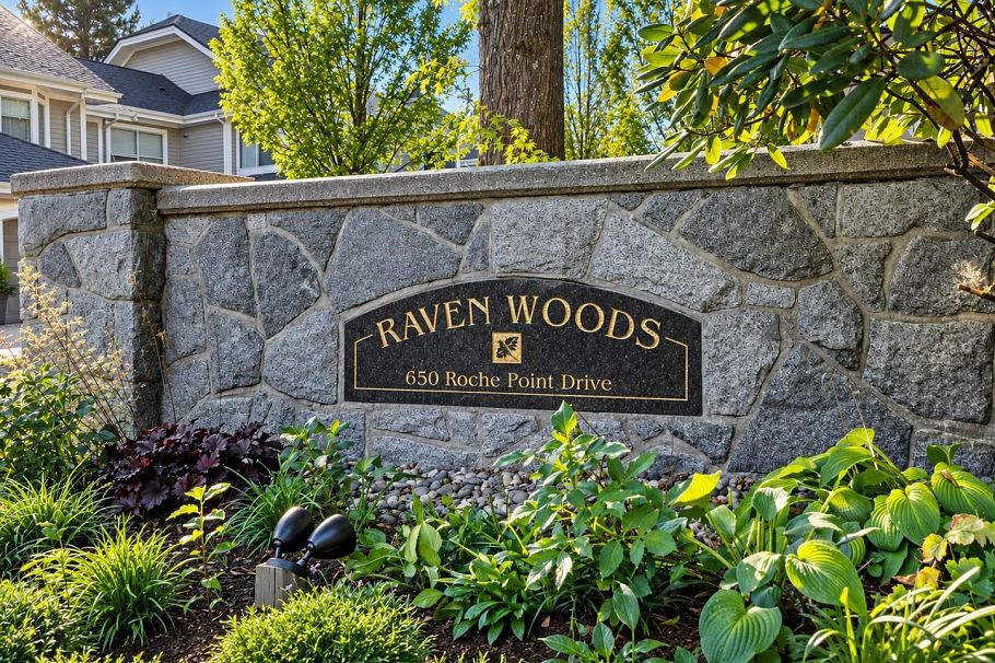 36 650 Roche Point Drive North Vancouver, BC - 34