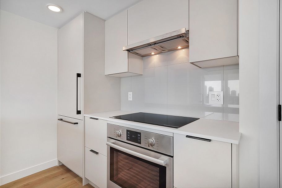 604 8080 Oak Street Vancouver, BC - 14