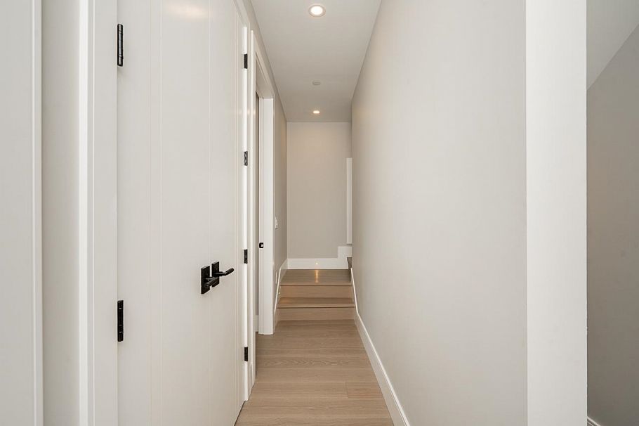 1 4579 W 11th Ave Avenue Vancouver, BC - 19
