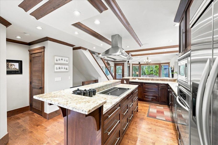 2813 W 3rd Avenue Vancouver, BC - 14