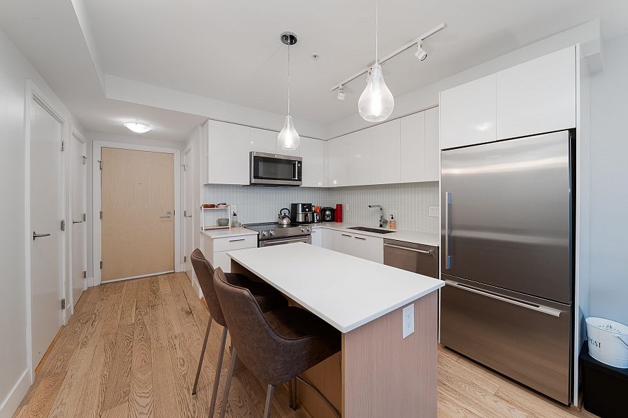 403 233 Kingsway Vancouver, BC - 3