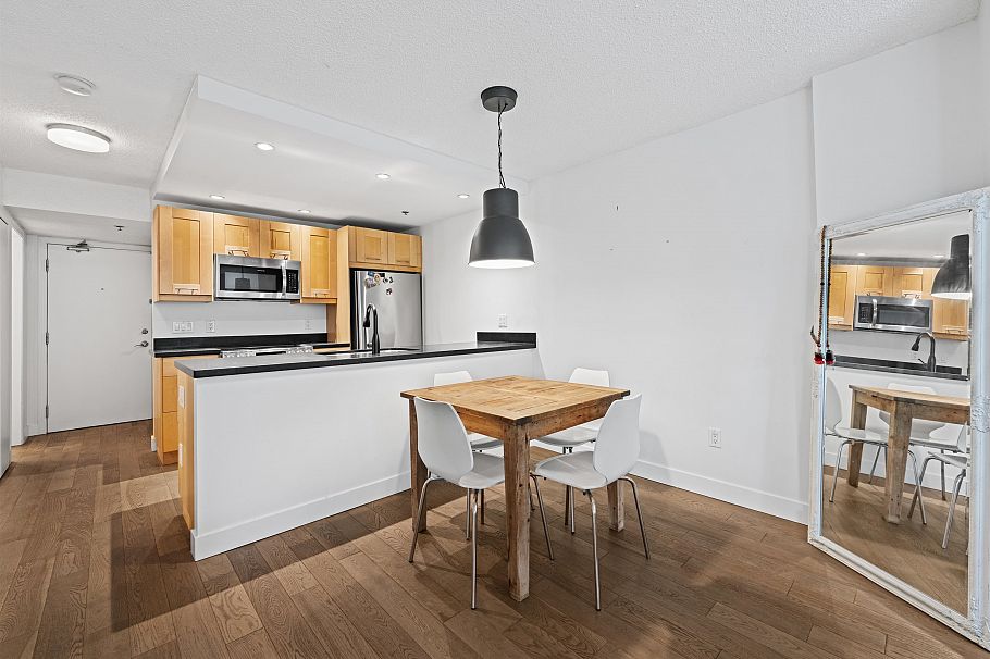 304 1925 W 2nd Avenue Vancouver, BC - 5