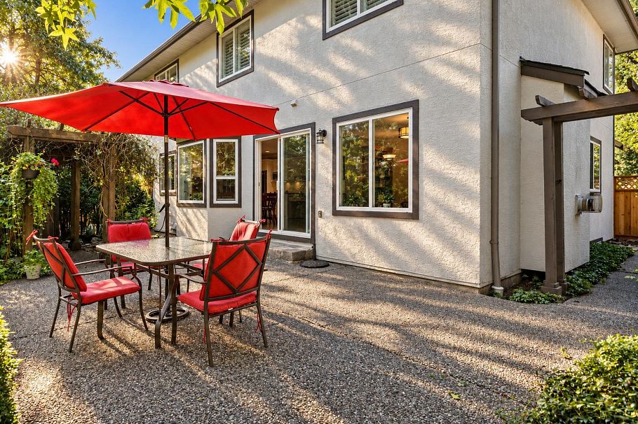 3373 Huntleigh Court North Vancouver, BC - 15