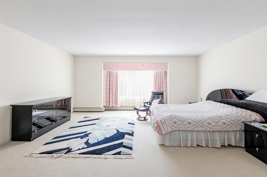 1363 W 48th Avenue Vancouver, BC - 15