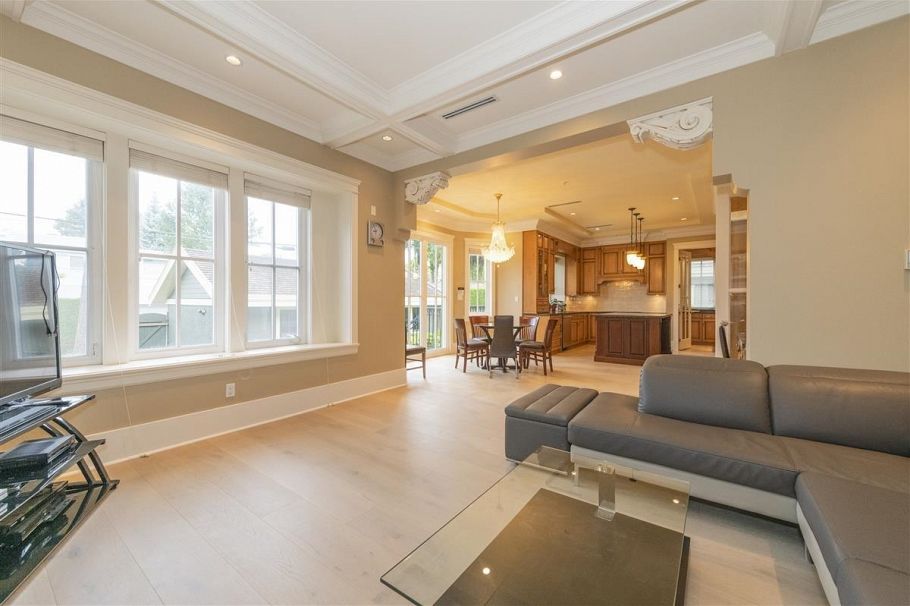 1121 W 39th Avenue Vancouver, BC - 12