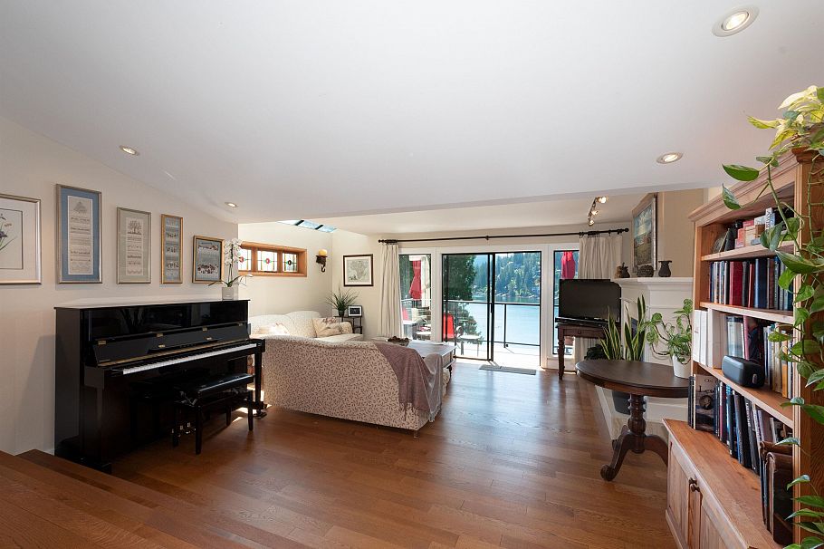 2643 Panorama Drive North Vancouver, BC - 10