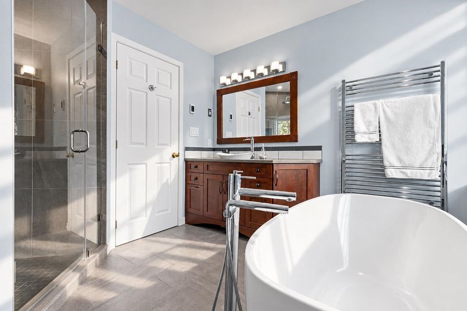 3373 Huntleigh Court North Vancouver, BC - 24