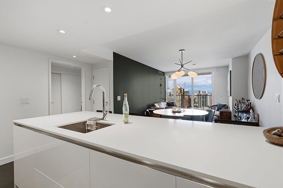 2607 1111 Richards Street Vancouver, BC - 21