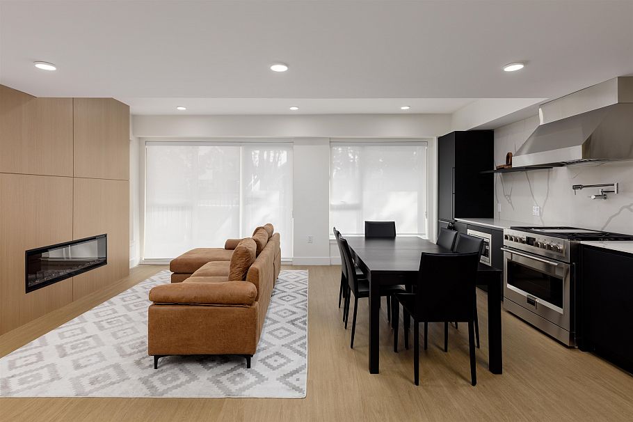 210 2235 E Broadway Vancouver, BC - 21