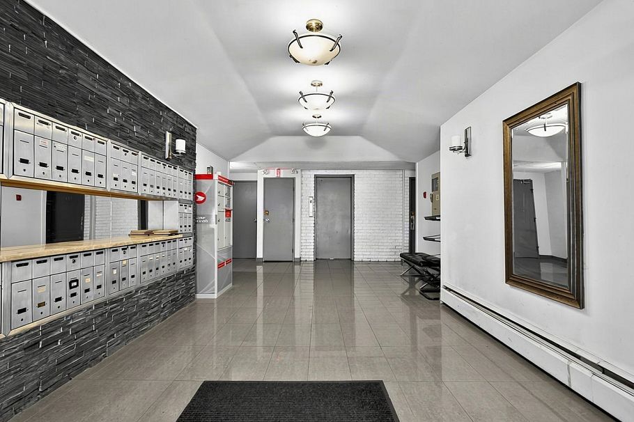 101 750 E 7th Avenue Vancouver, BC - 22