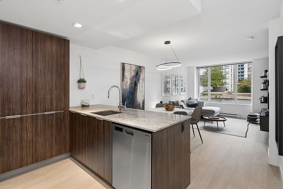 606 1088 Richards Street Vancouver, BC - 10