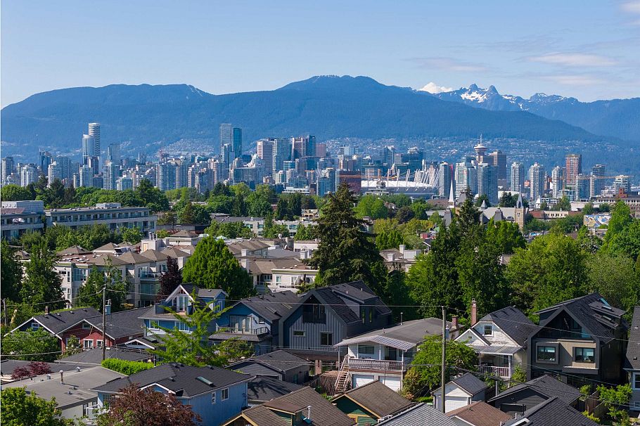 1 258 E 19 Avenue Vancouver, BC - 19