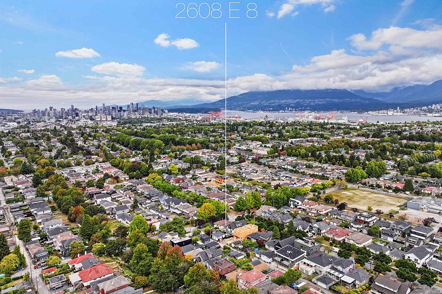 2608 E 4th Avenue Vancouver, BC - 35