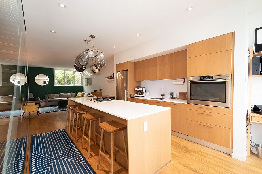 2220 Willow Street Vancouver, BC - 1